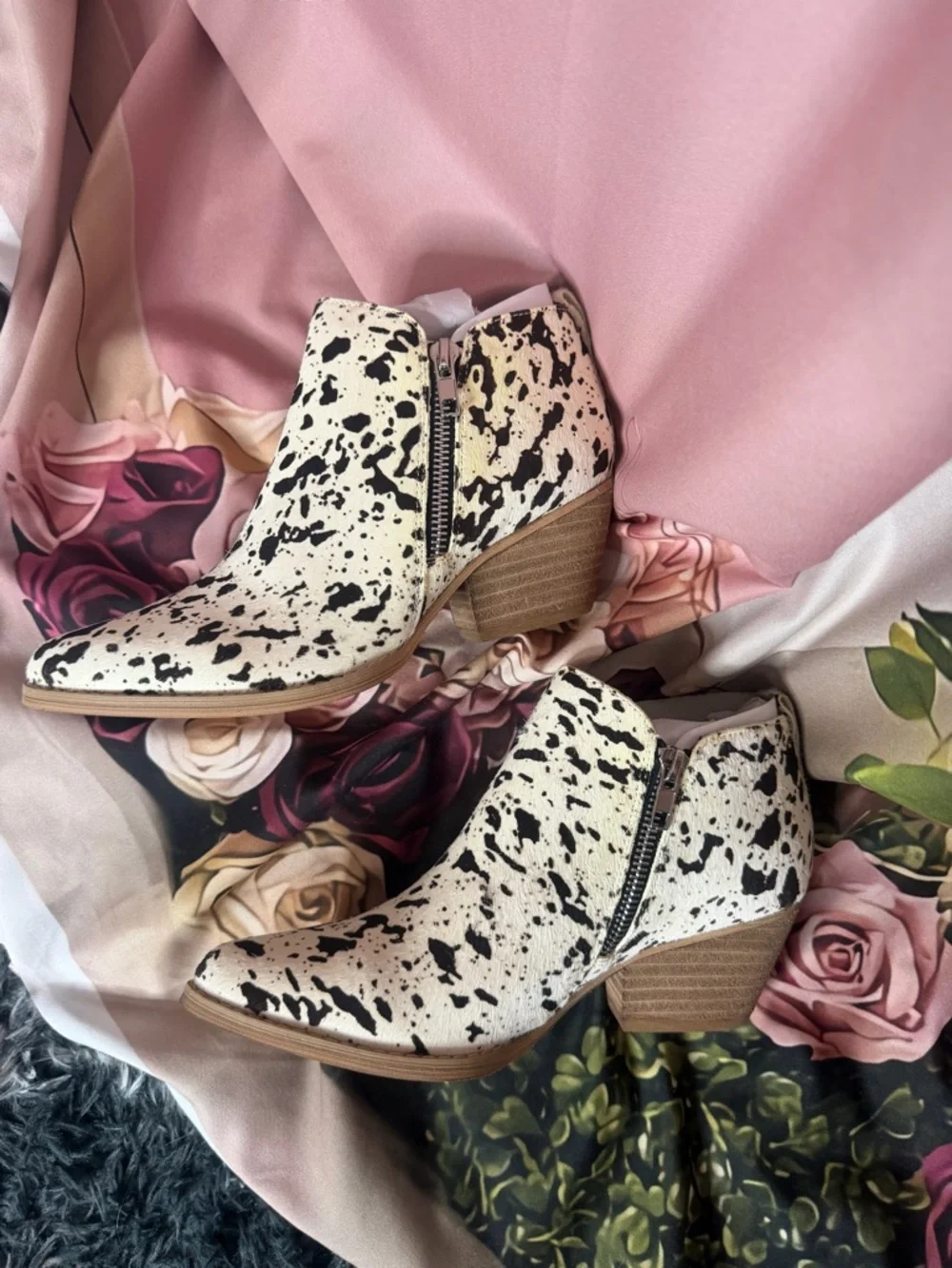 Volatile Gracemont Cowhide Booties Black and White NIB Size 6.5